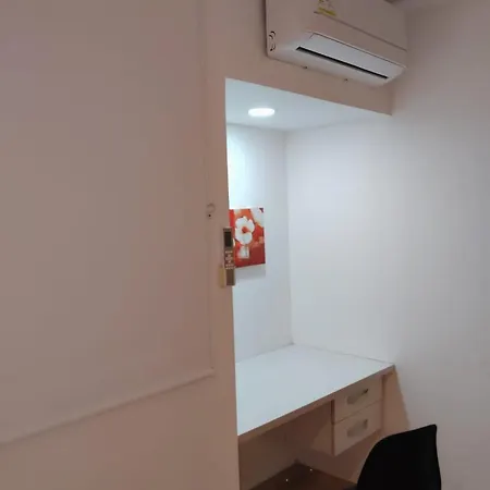 Urbis 48 Enjoy Apartamento